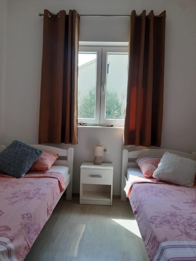 Apartman Tanja Appartement Bilice Buitenkant foto