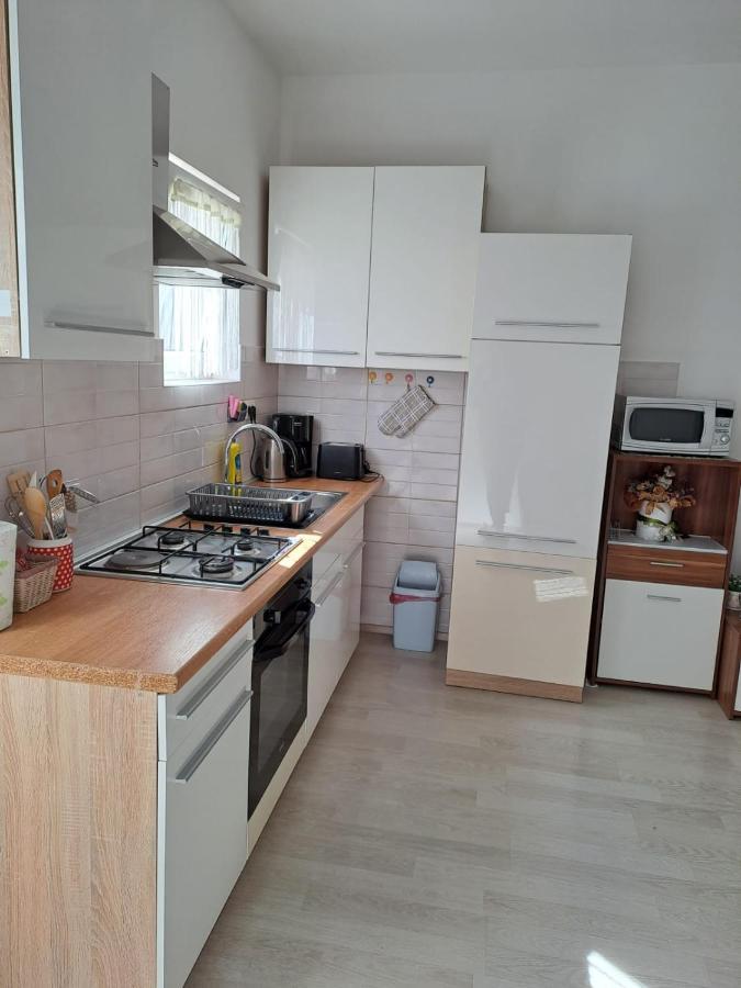 Apartman Tanja Appartement Bilice Buitenkant foto